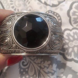 BEAUTIFUL UNIQUE SILVER CUFF